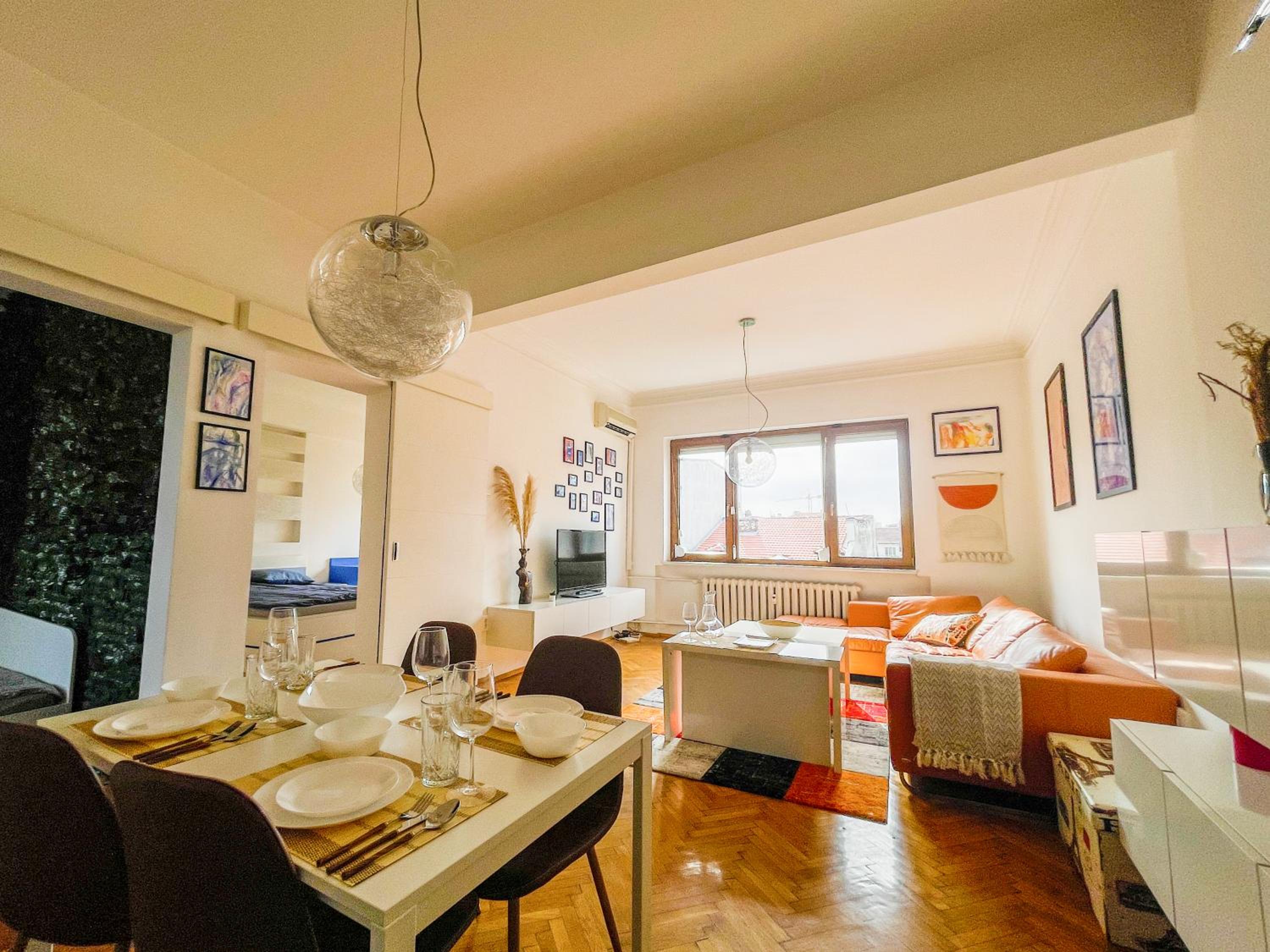 Hotel Spacious Flat On Sofias Main Street