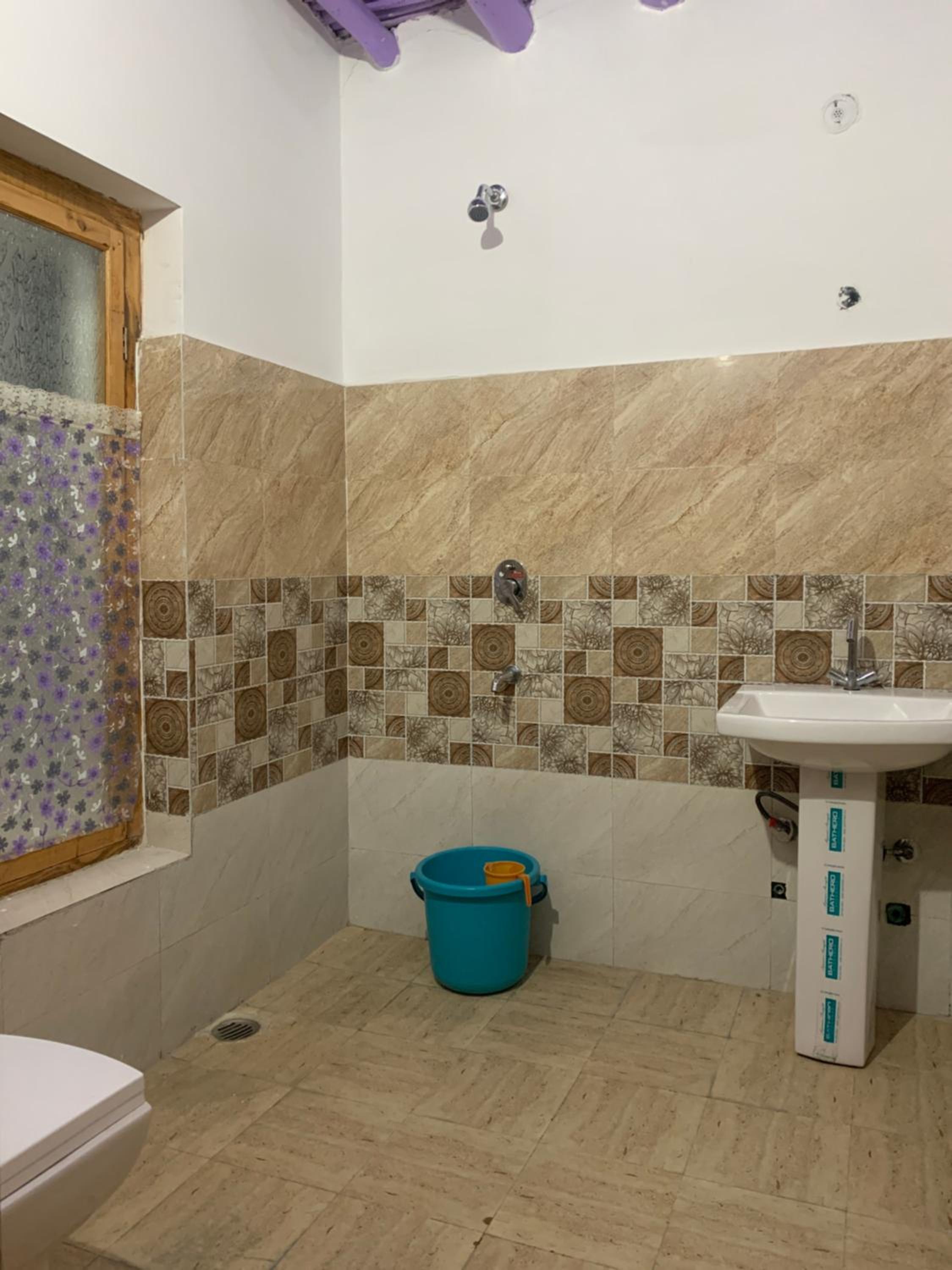 OMBAY GUESTHOUSE