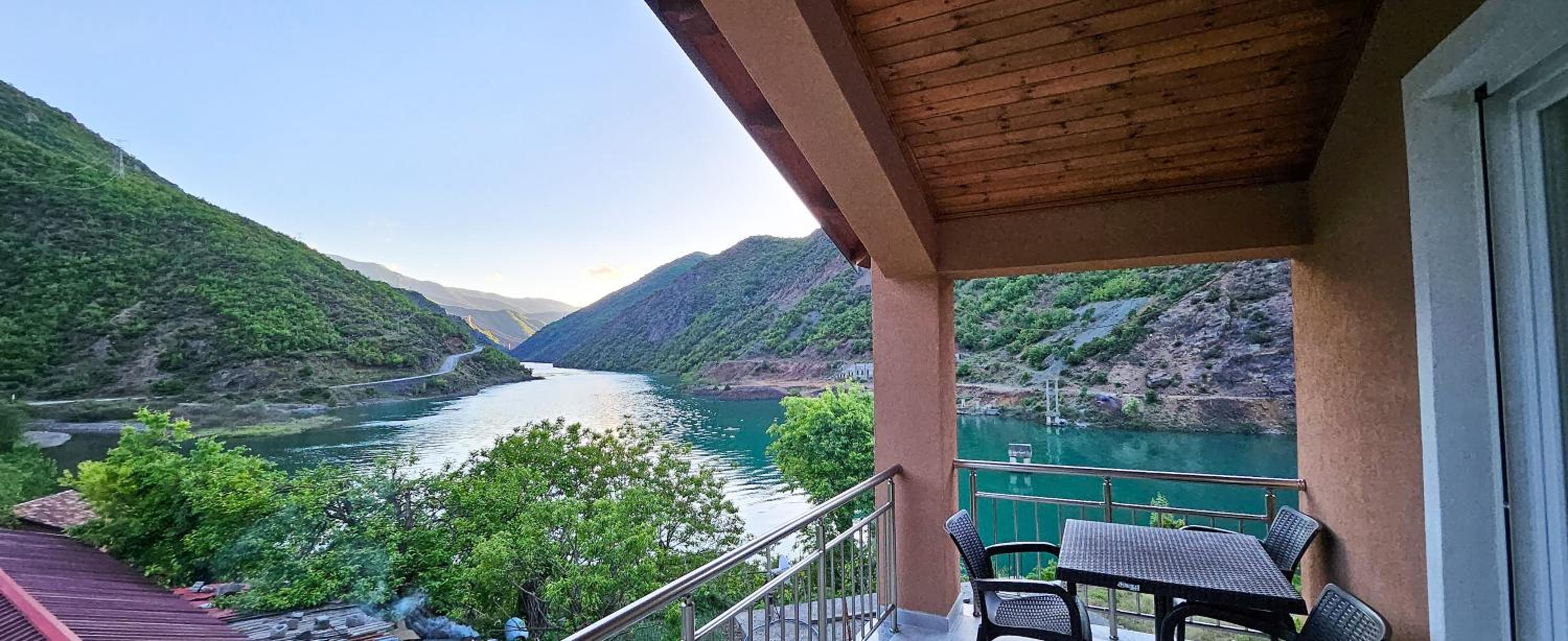 koman_lakeview_apartments