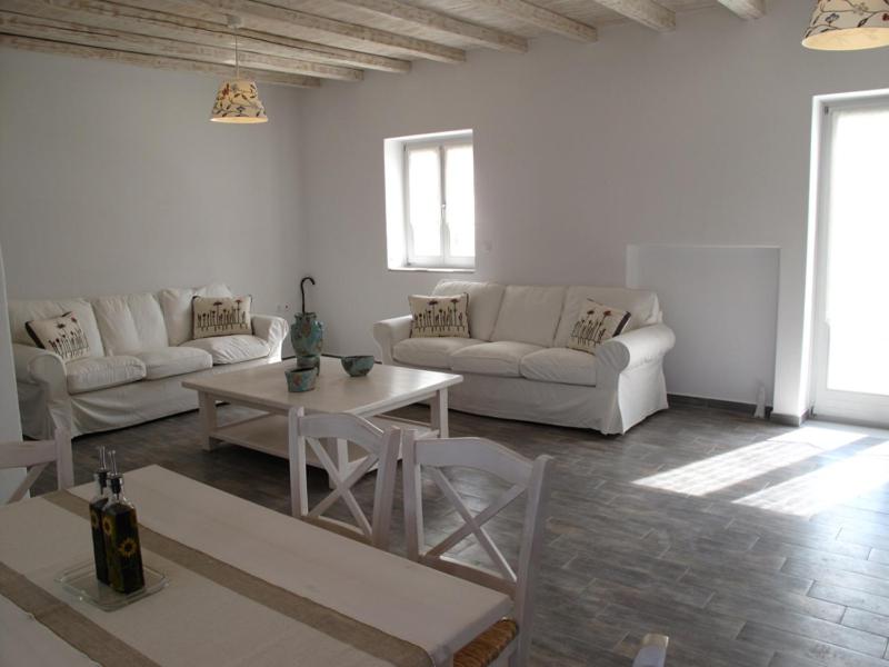 Achilleas Villas