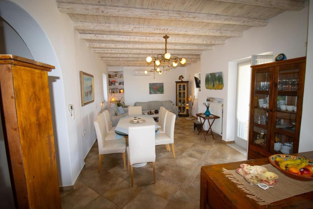 Achilleas Villas