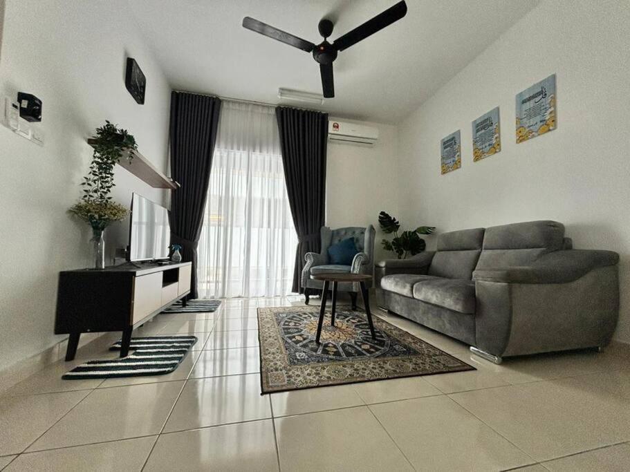 KLIA Homestay Apartment - 3 Room photo 1