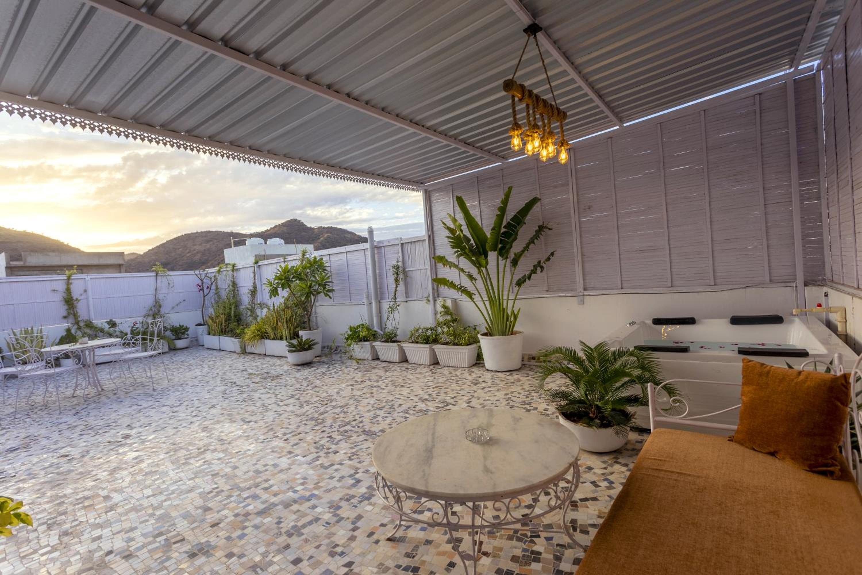 Aravali Villa Homestay with Rooftop Jacuzzi view 3