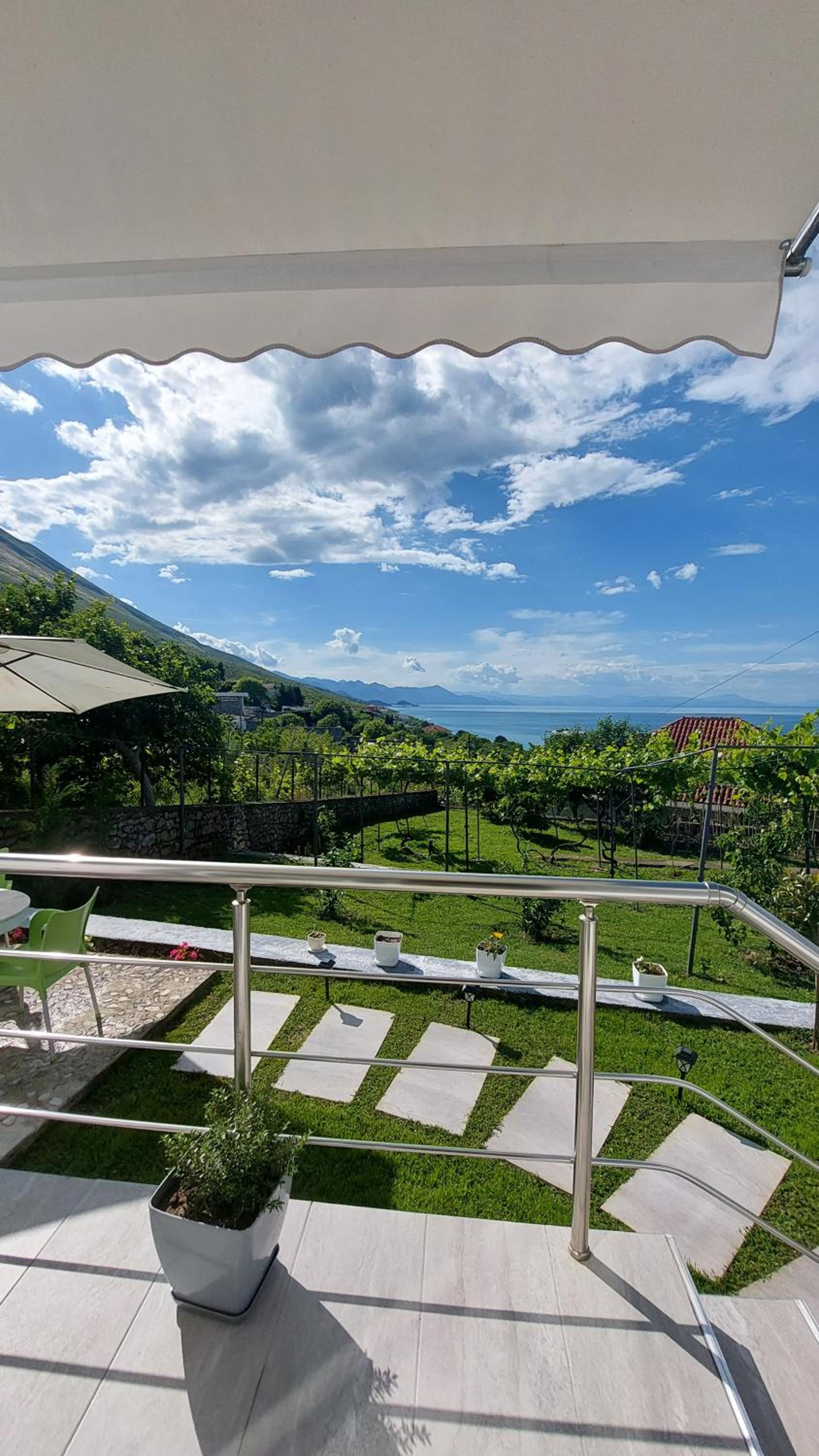 R&R Guest House