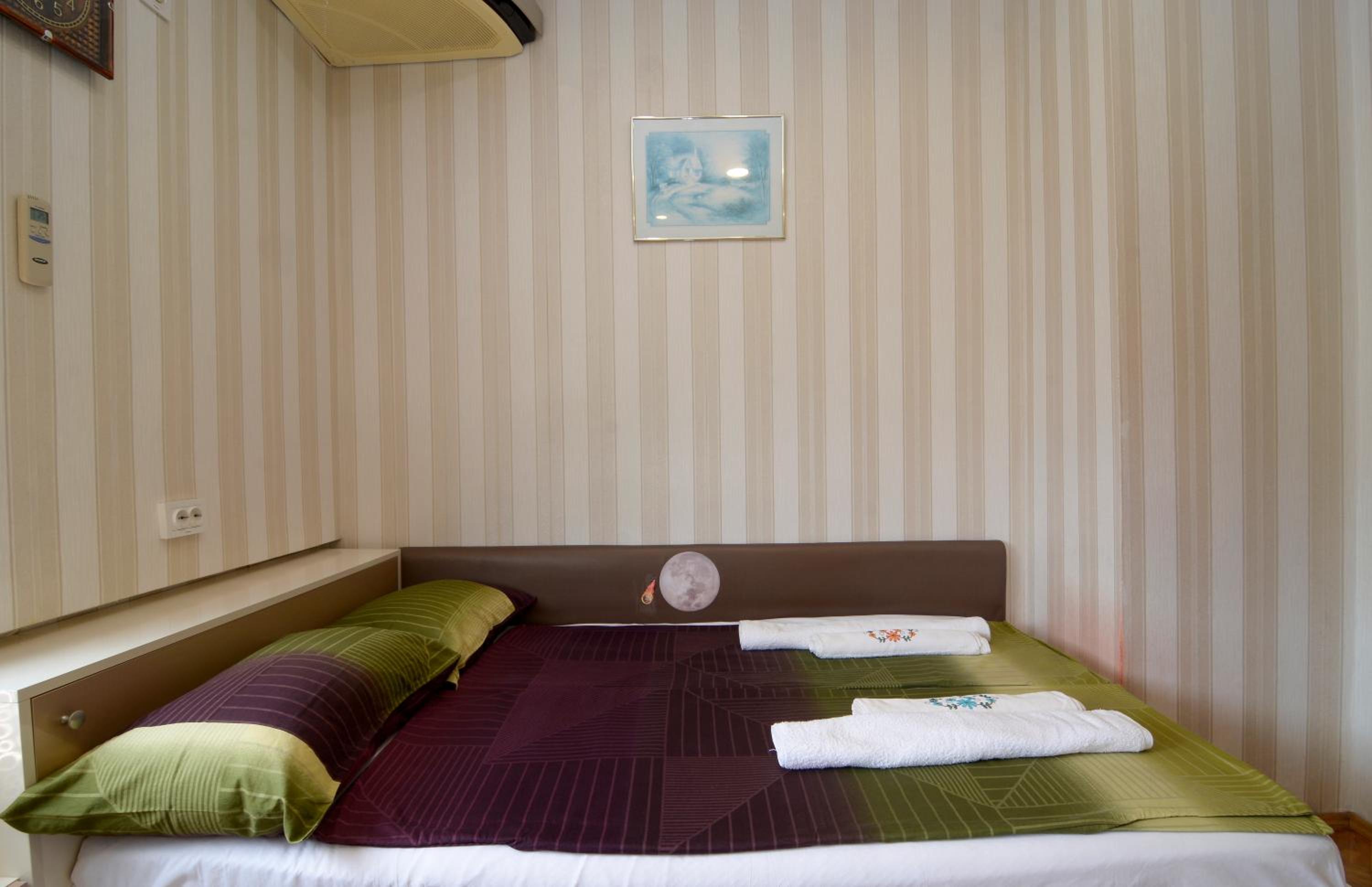 Two-Bedroom vintage apartment TOP location