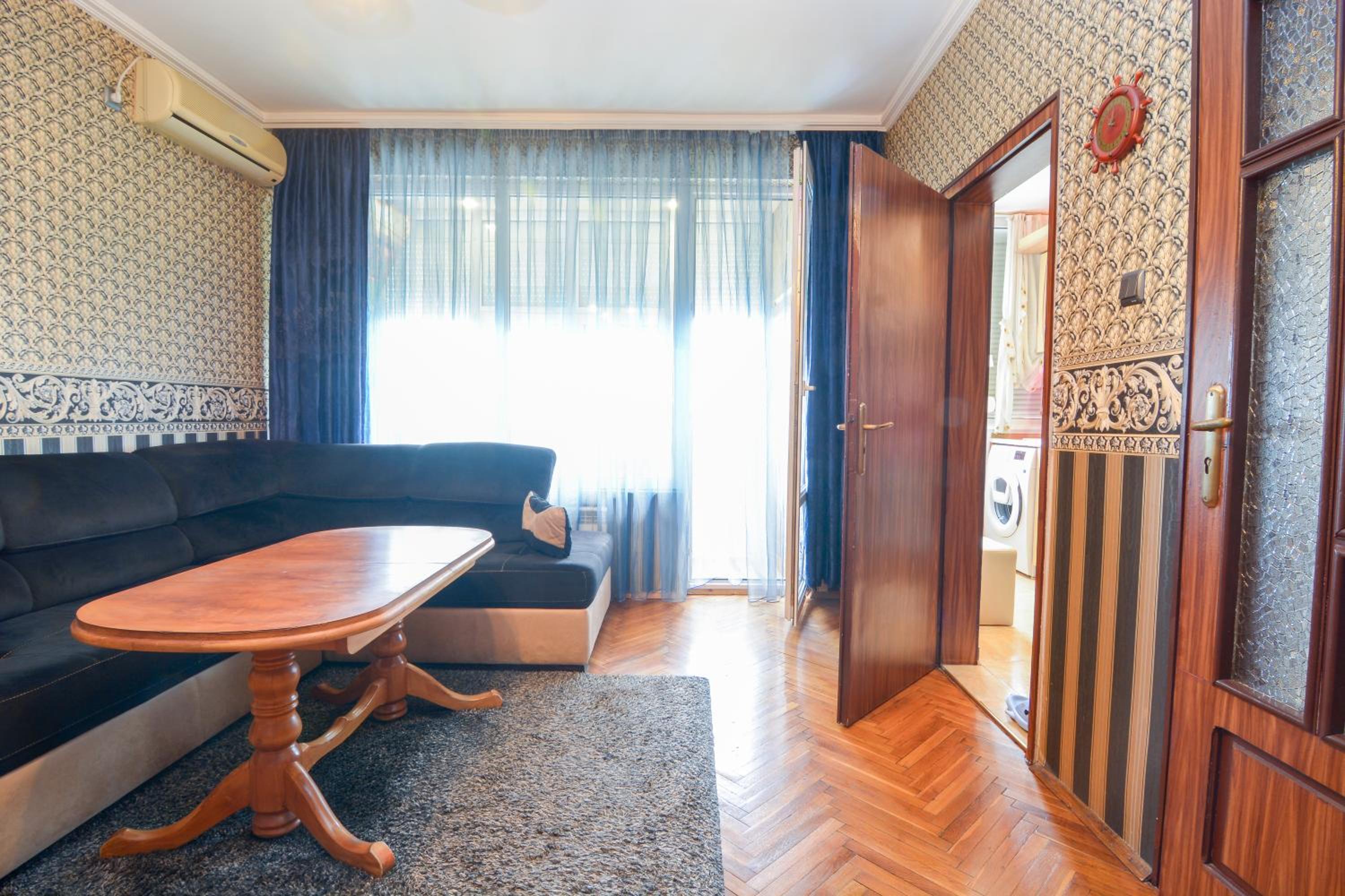 Two-Bedroom vintage apartment TOP location