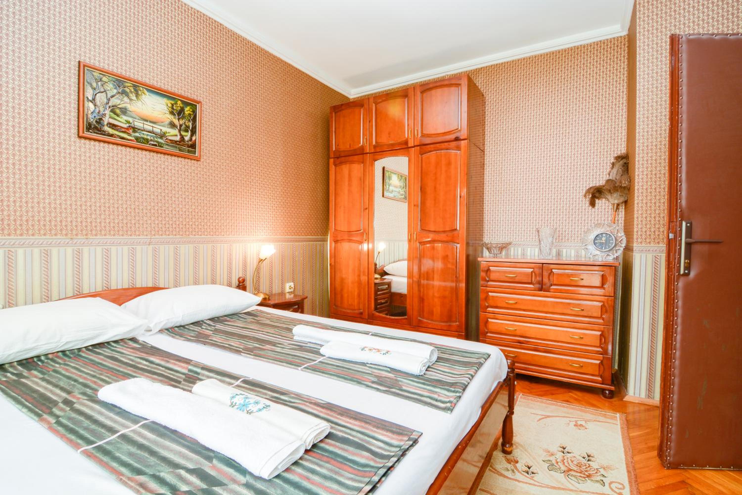Two-Bedroom vintage apartment TOP location