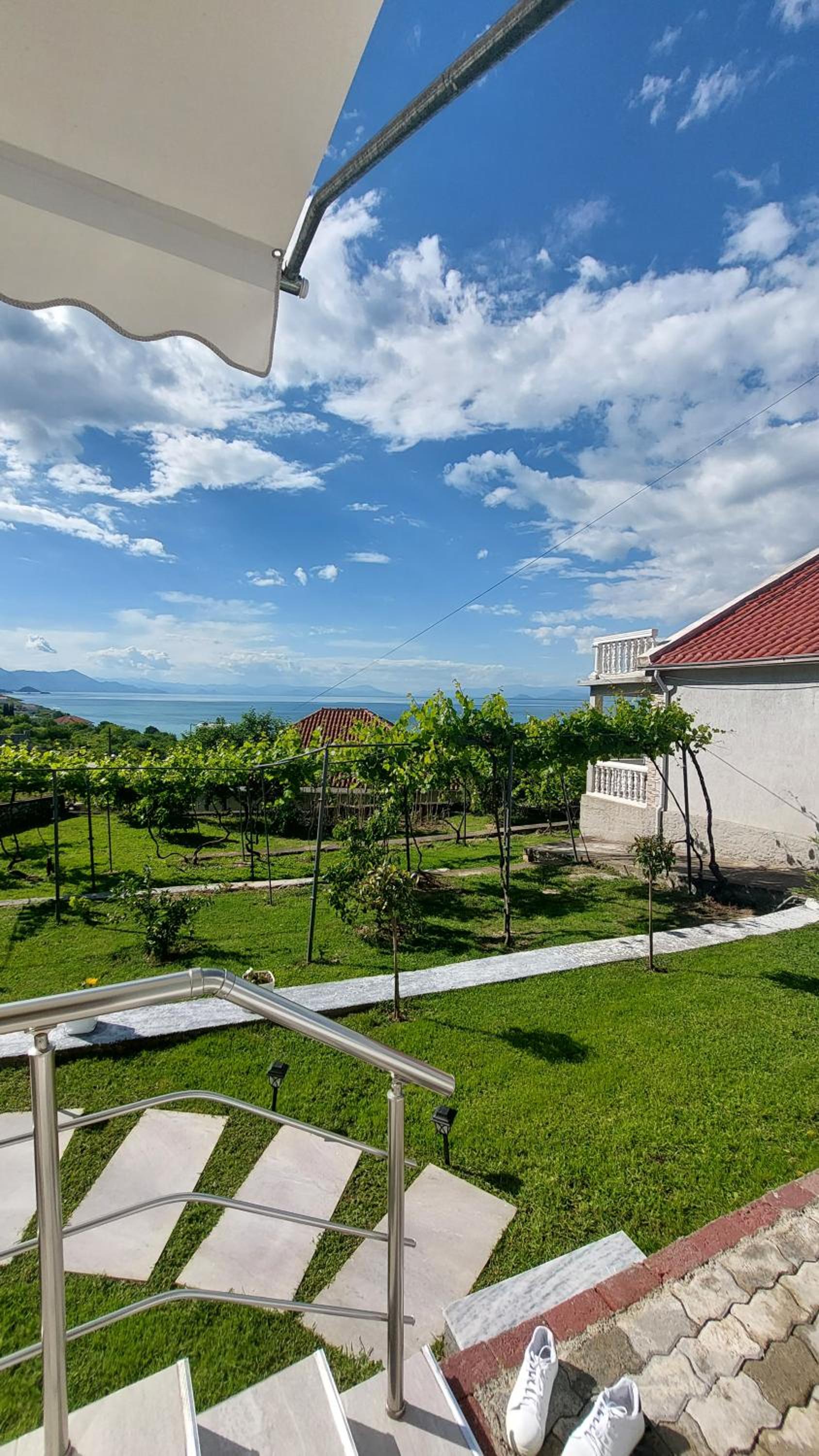 R&R Guest House