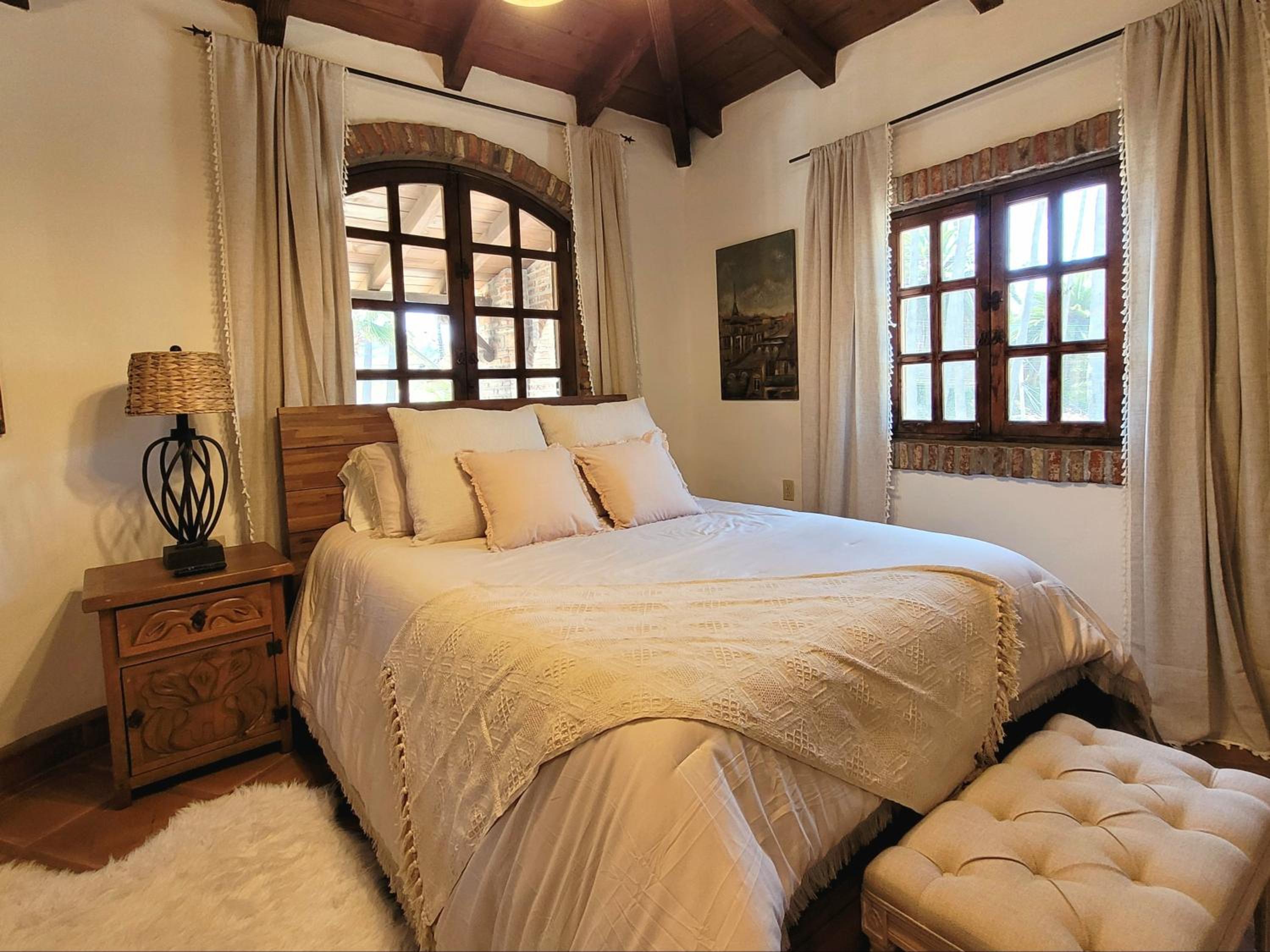 Spanish Style Vacation Home with Jacuzzi in Rosarito view 4
