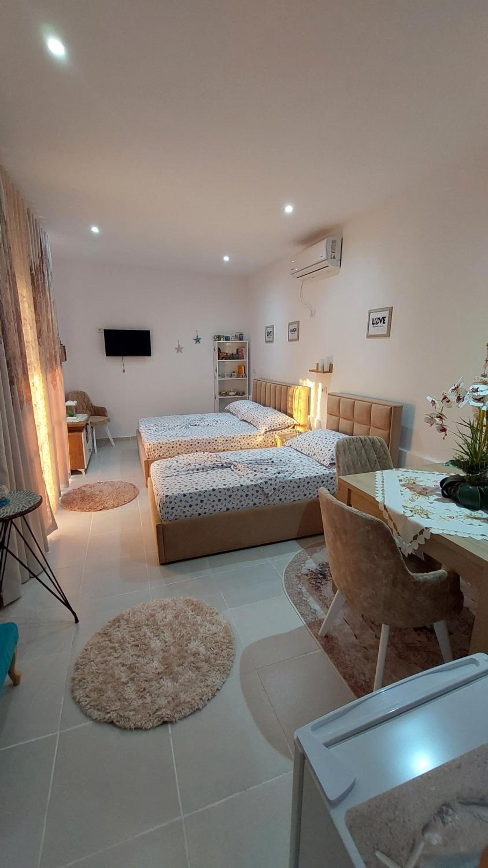 R&R Guest House