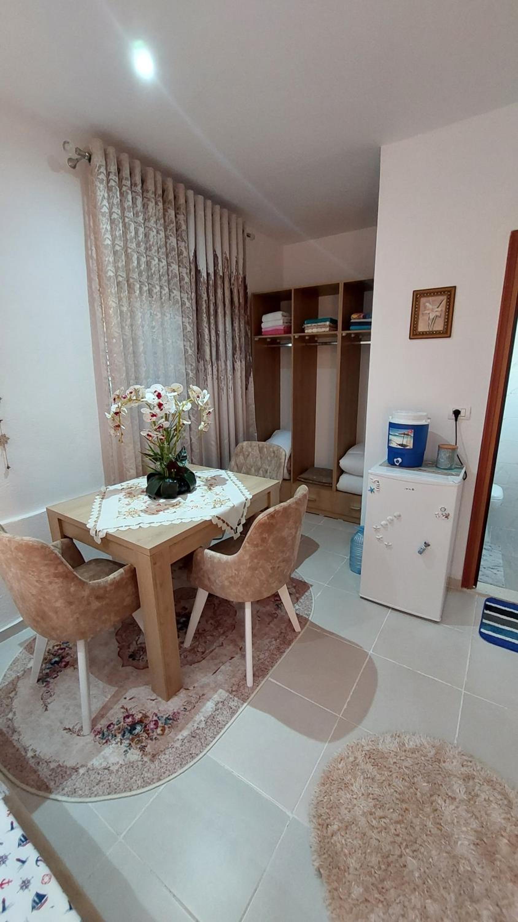 R&R Guest House