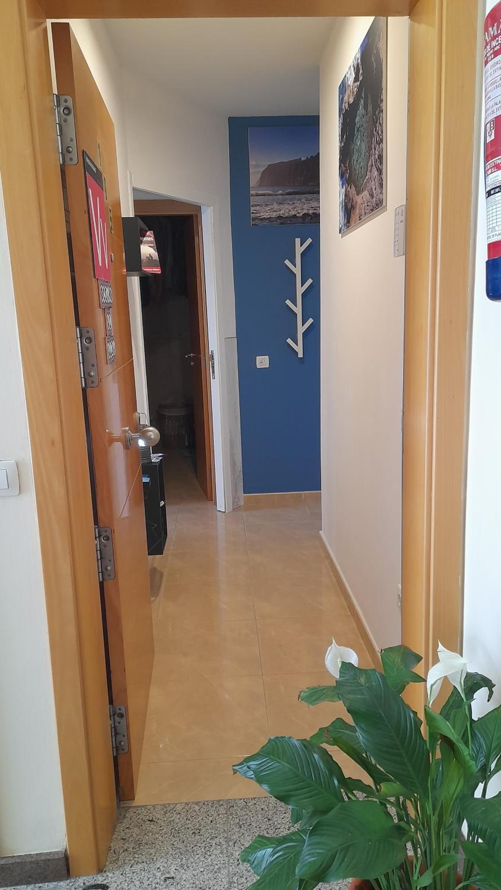 Ocean Escape Los Abrigos Front Sea Fast WiFi Near Airport view 3