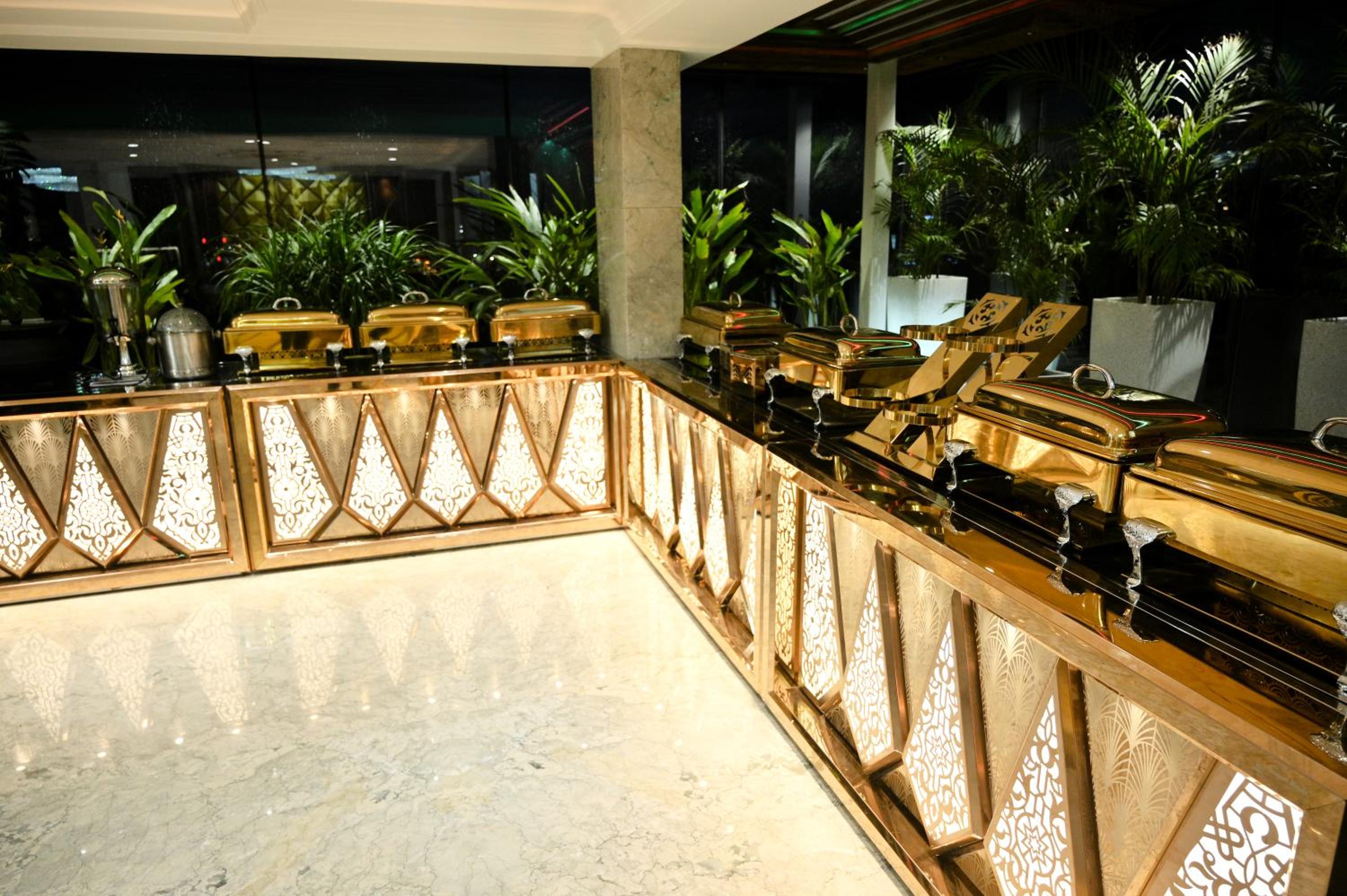 Hotel Golden Riviera