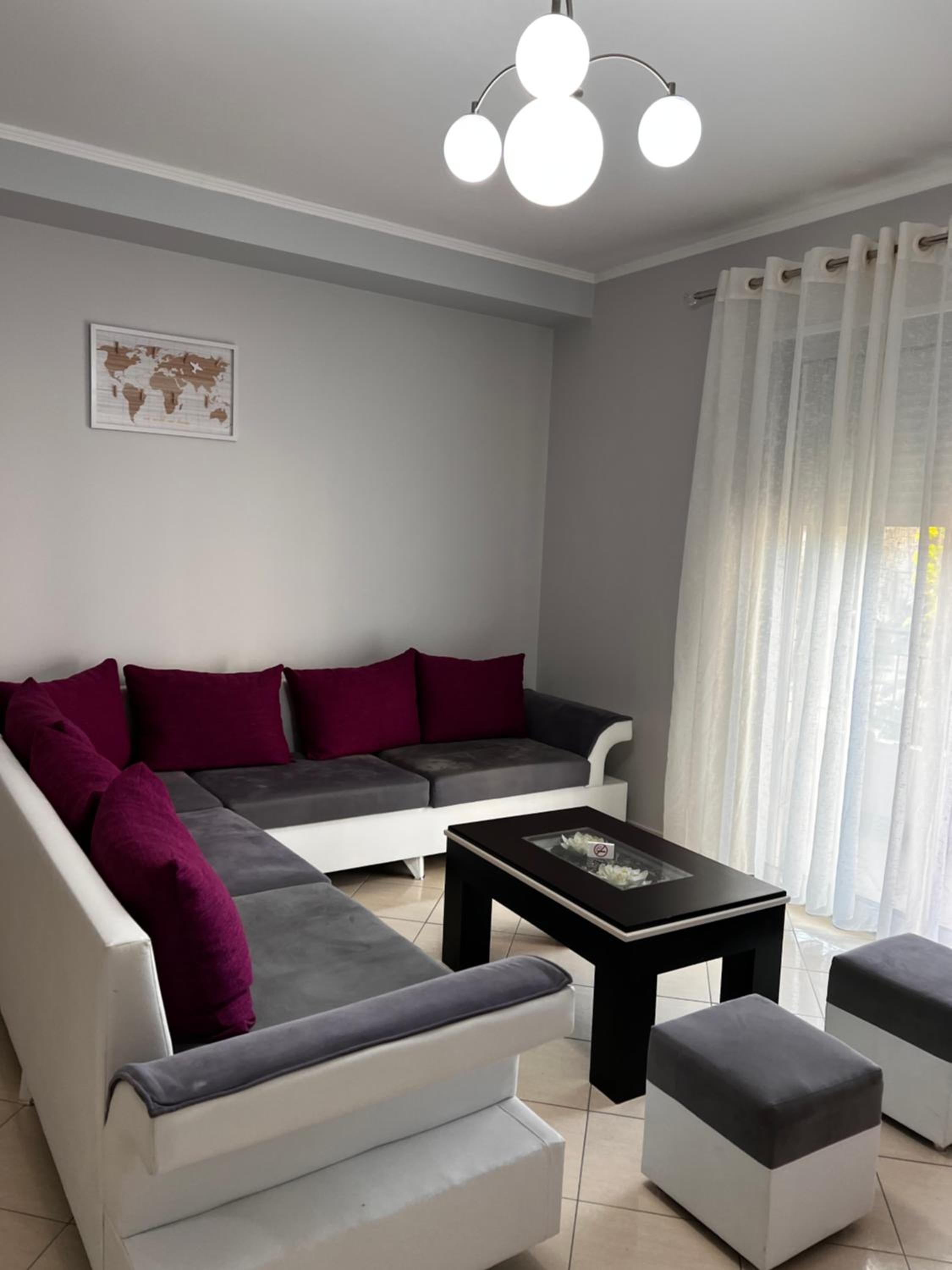 Ajlin’s Lungomare Apartment