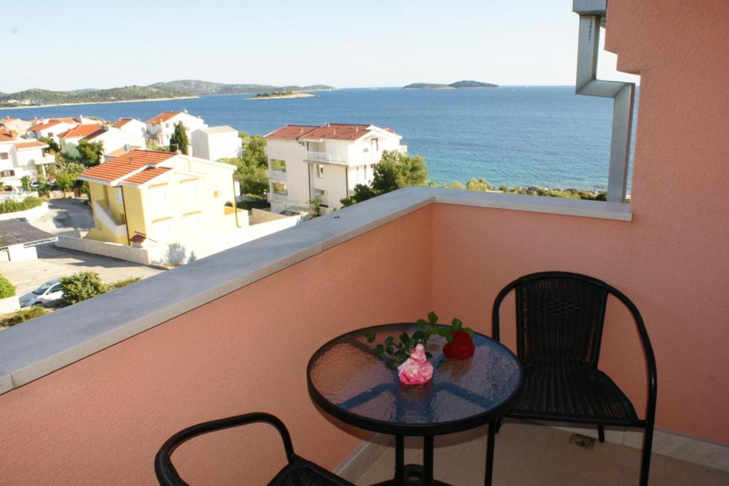 APARTMANI VILLA ROSINA 2 view 4