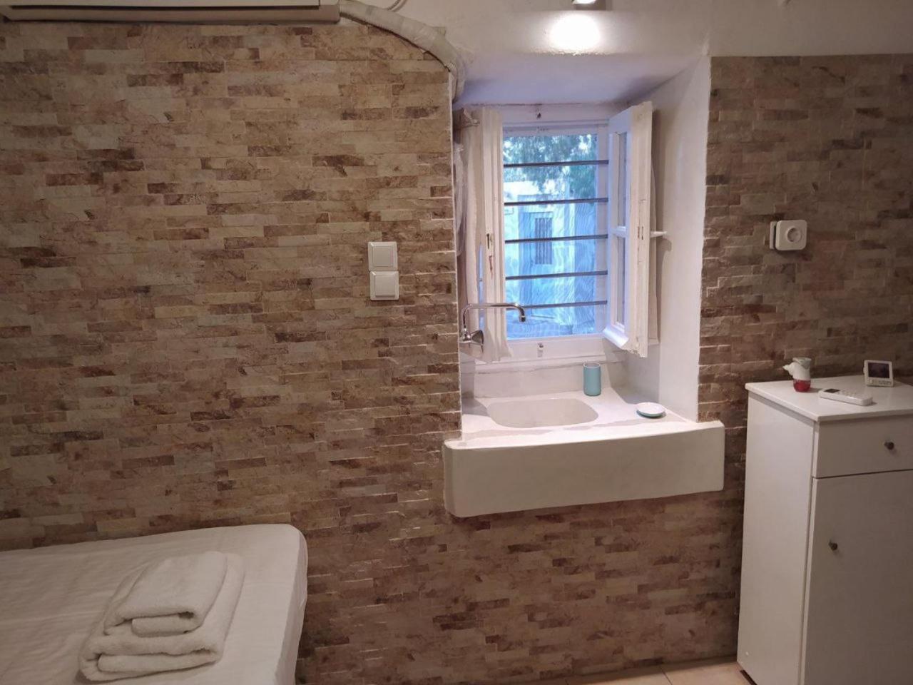 Aqua Apartment