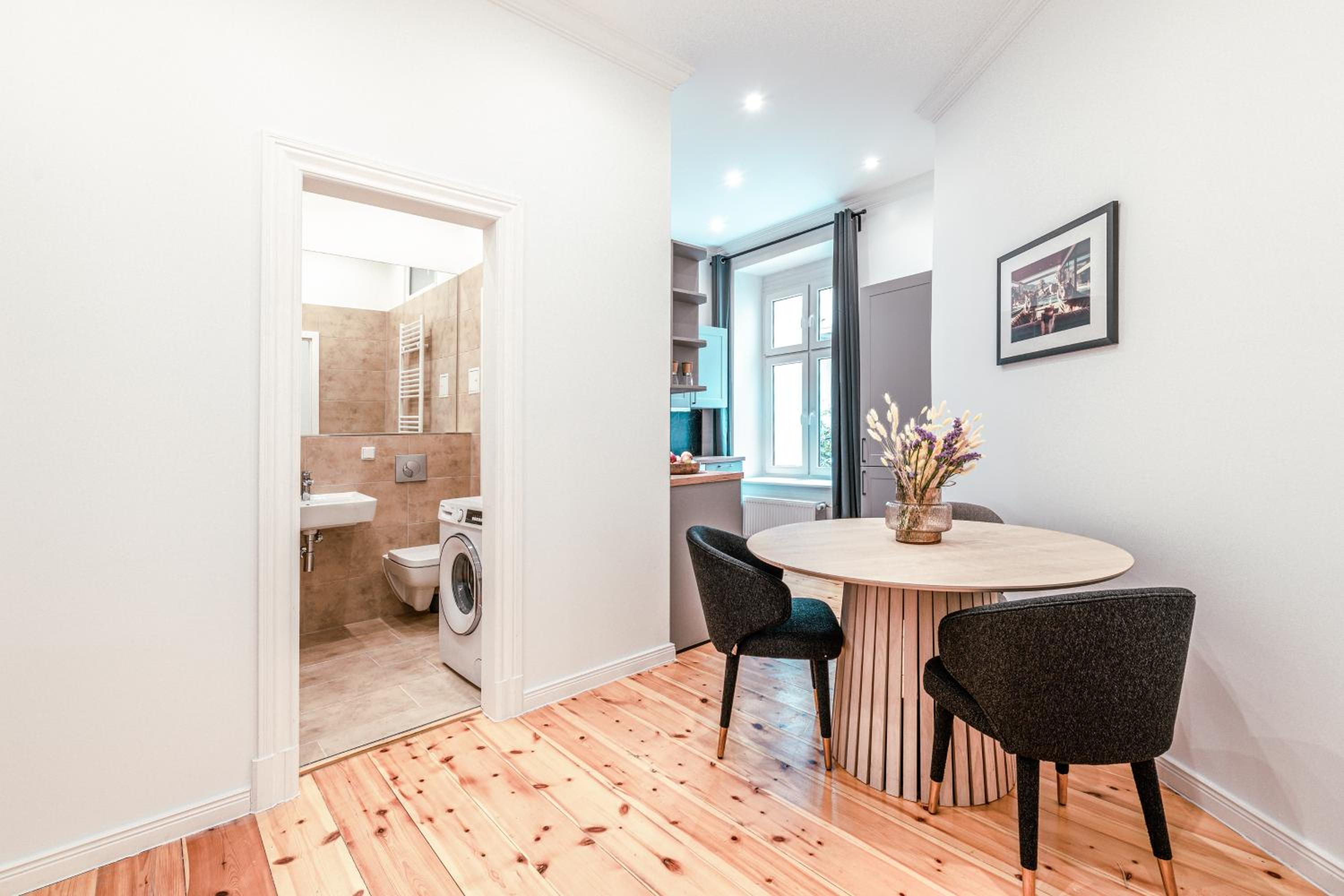 The Uckermuender - Group Flat in Central Berlin, Family-Friendly, 2BR, 2- 4 Guests