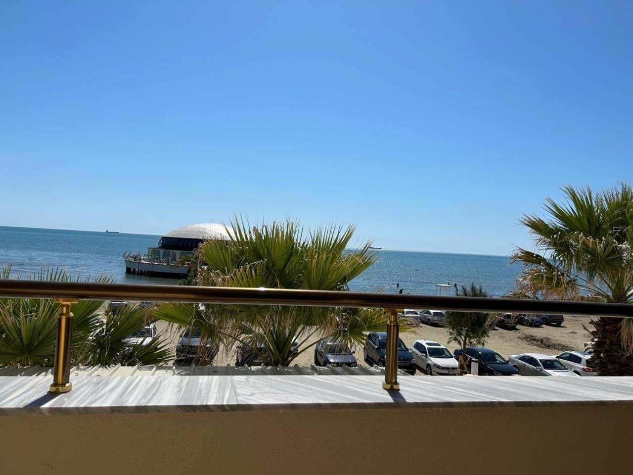 Beachfront Bliss Apartment