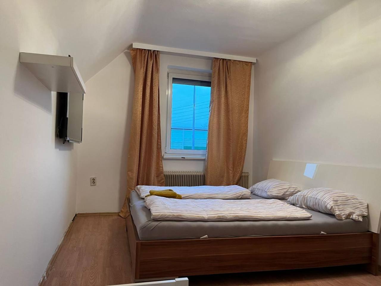 Cozy Rooms in an elegant House