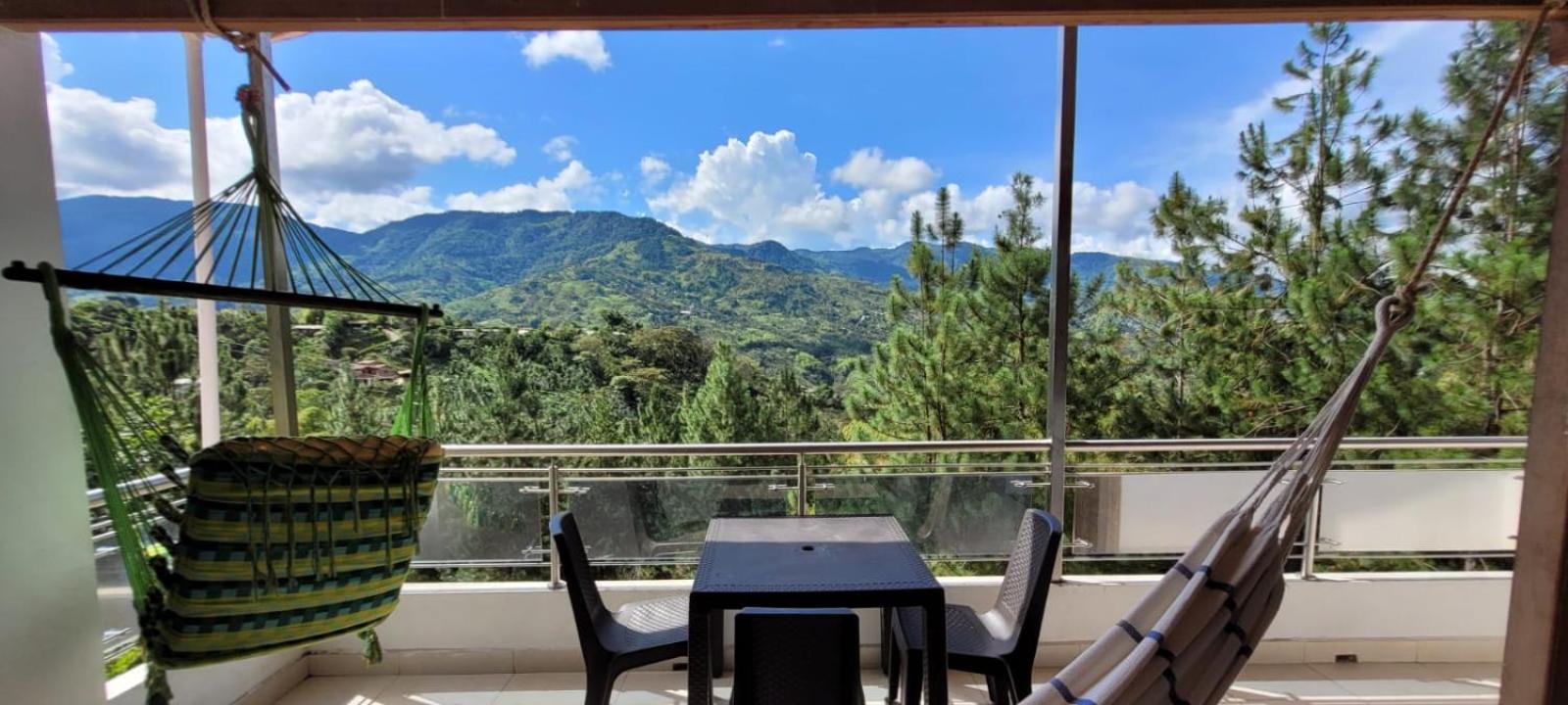 Luz de Luna - Hermosa Finca Familiar con Vista Panorámica y de Aves
