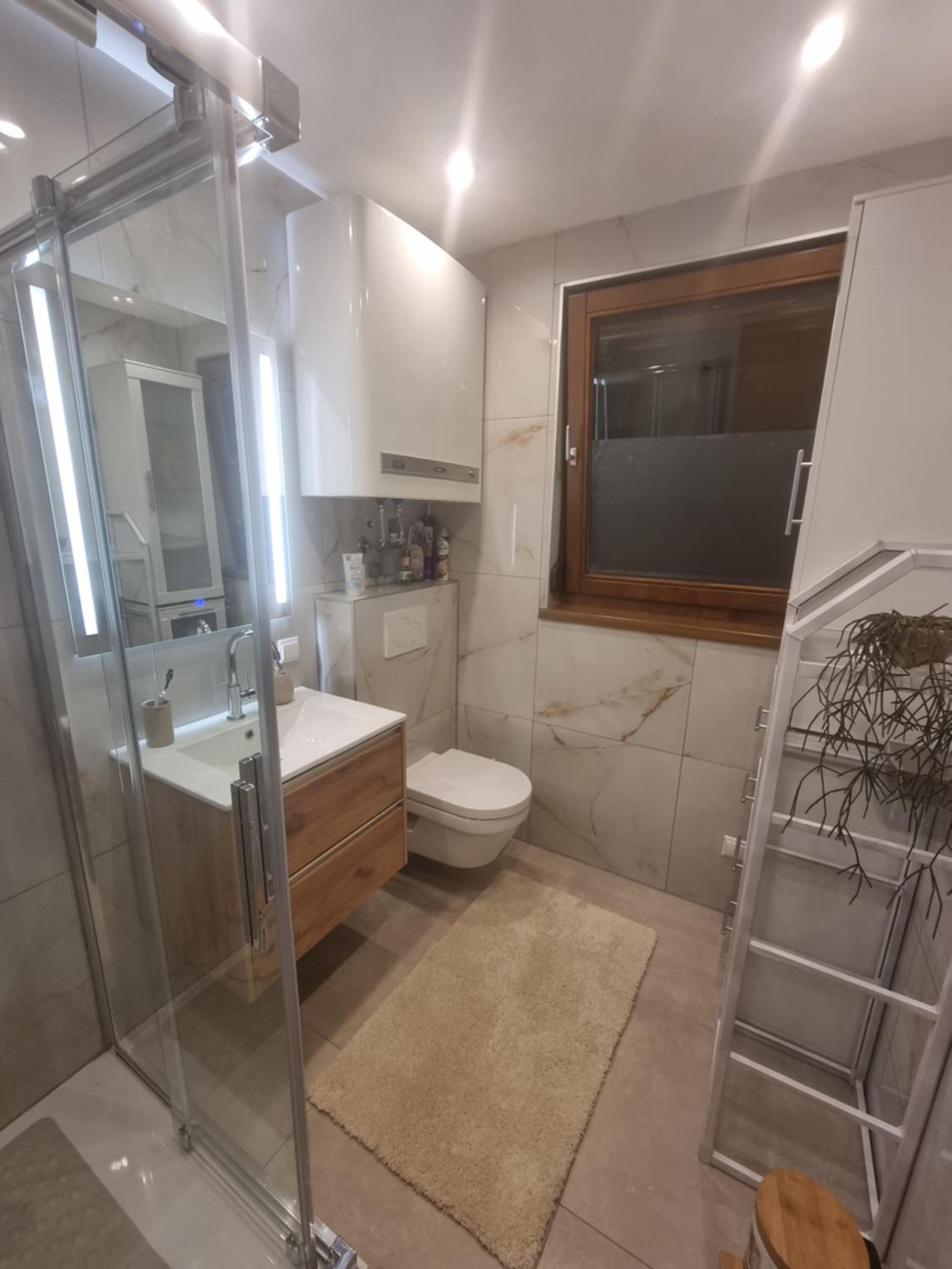 Haus Flora - Ferienwohnung Bodensdorf