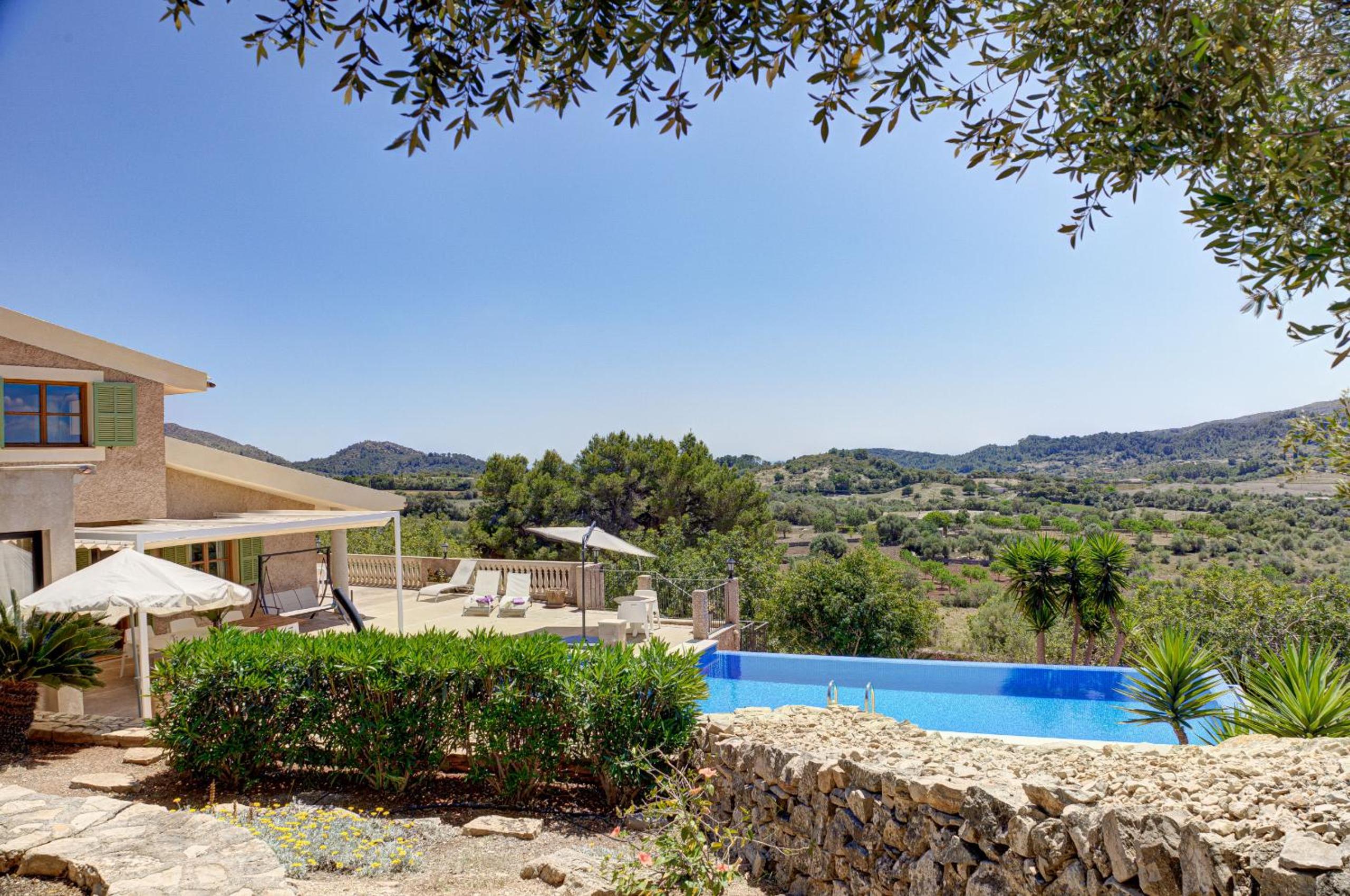 Finca Son Llodra view 4