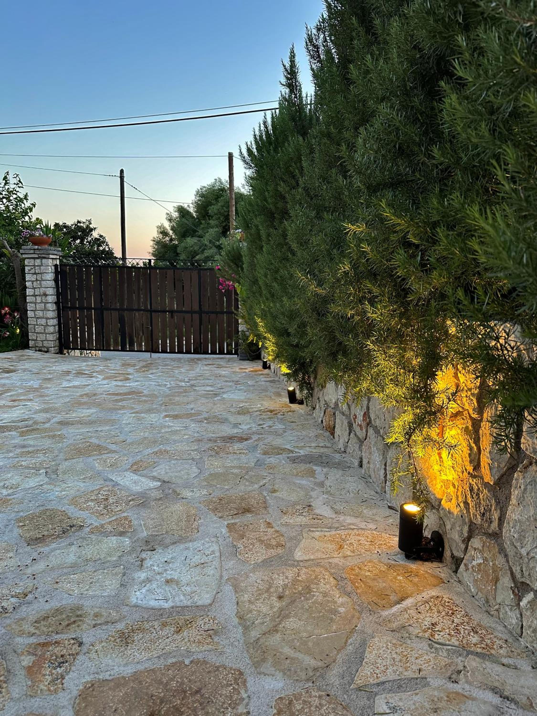 Photo 43