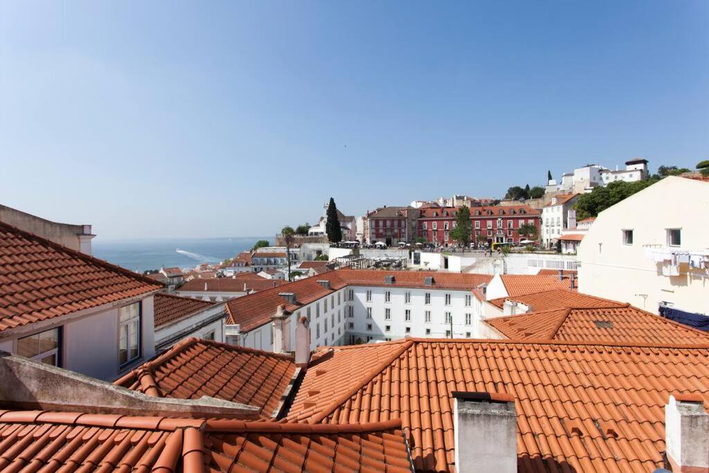 Sao Vicente IV - Eco-flat with French Balcony & View view 3