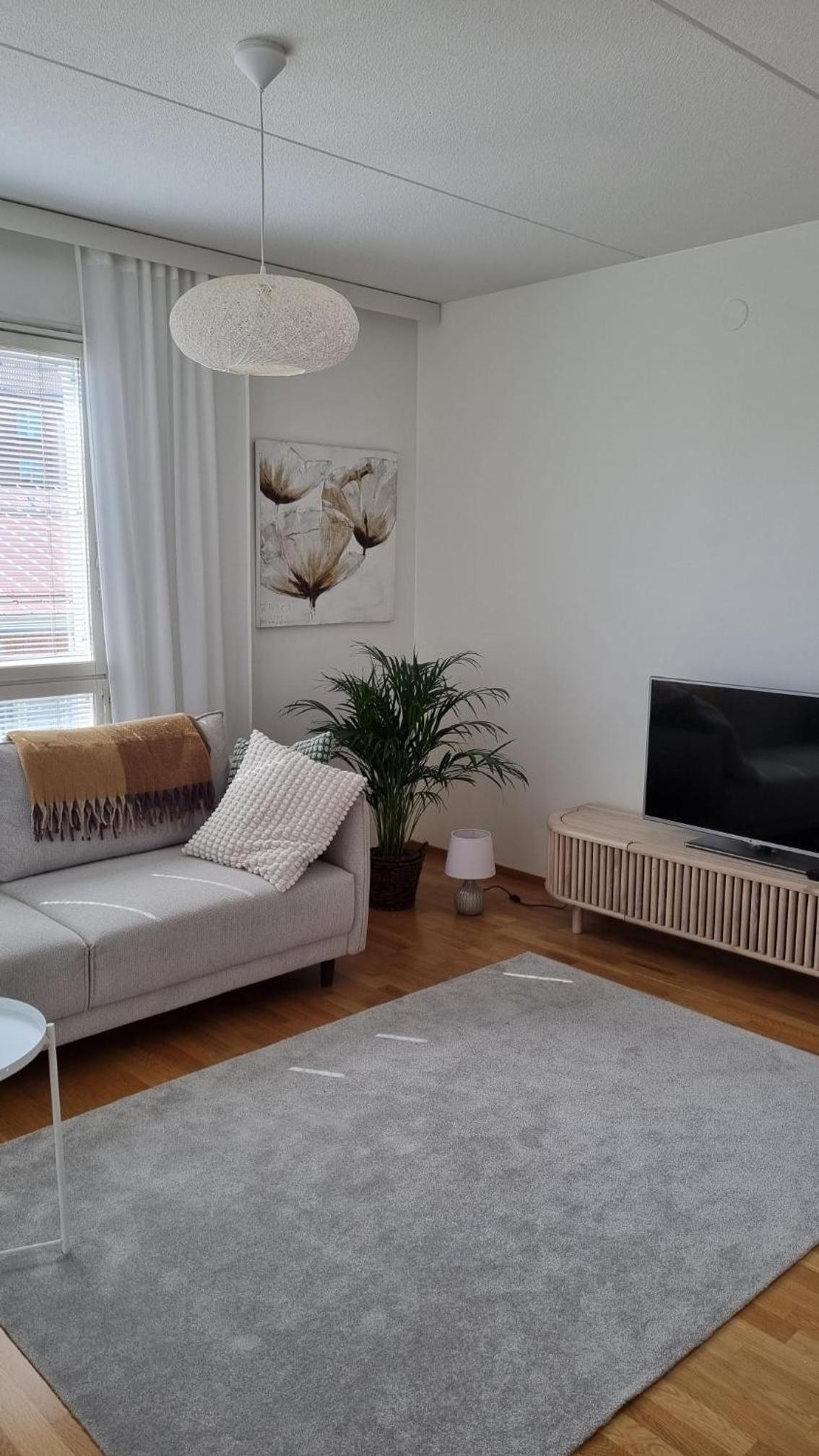 65m2, airport 3km, private parking, sauna view 5