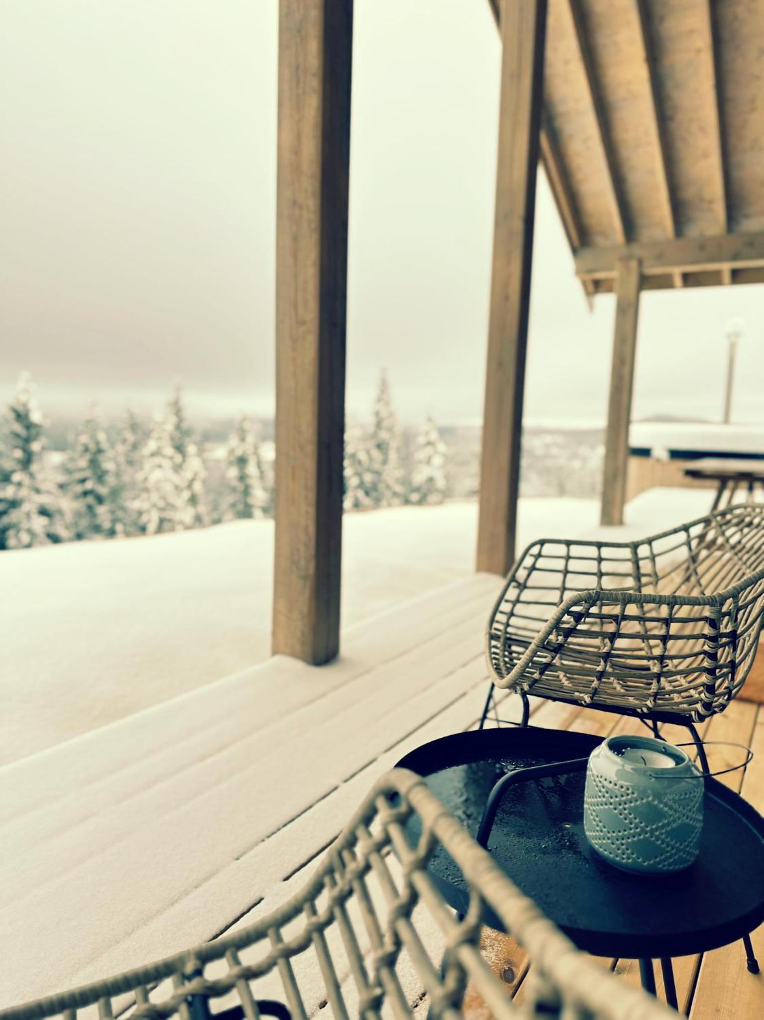 Snowcake Cottage