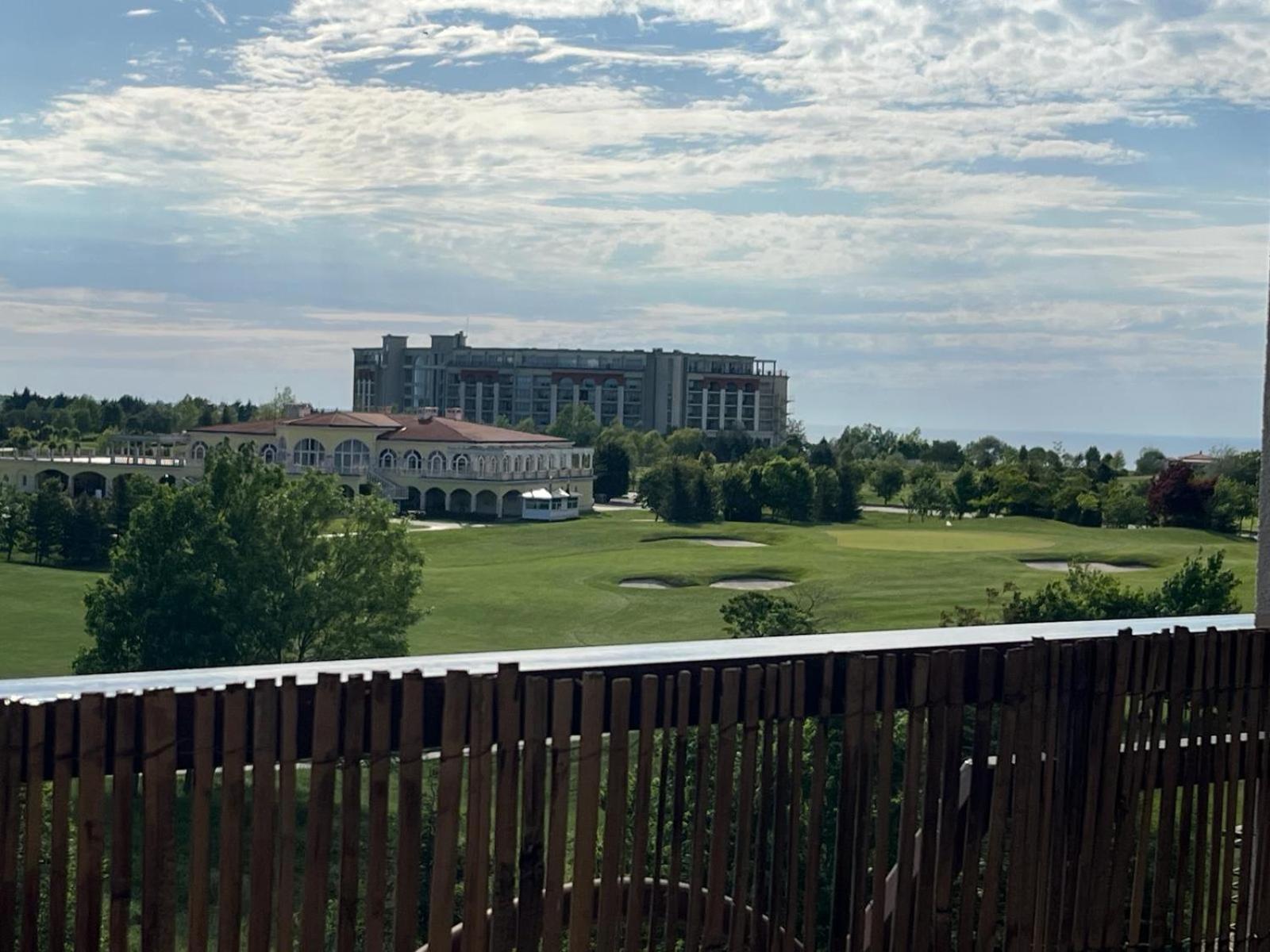 Lighthouse Golf Resort & Spa Apartments