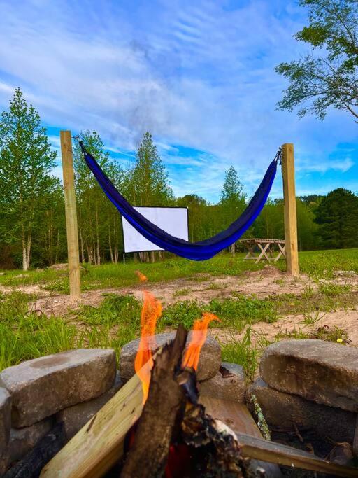 Luxury Tiny Home with AC + Heat near Texarkana, TX view 5