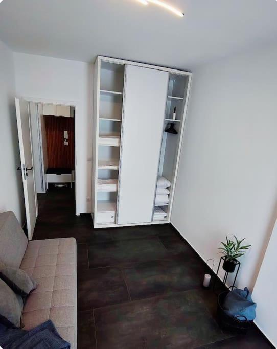 AYS ApartHotel