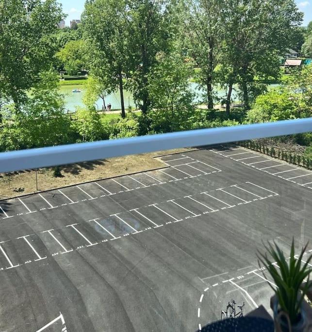 AYS ApartHotel