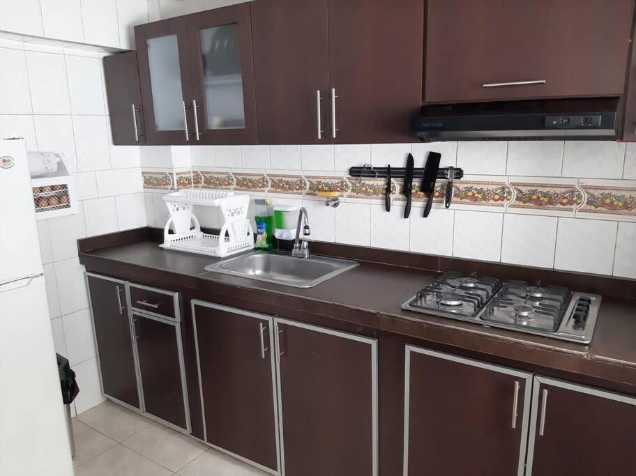Apartamento completo cerca a embajada 3