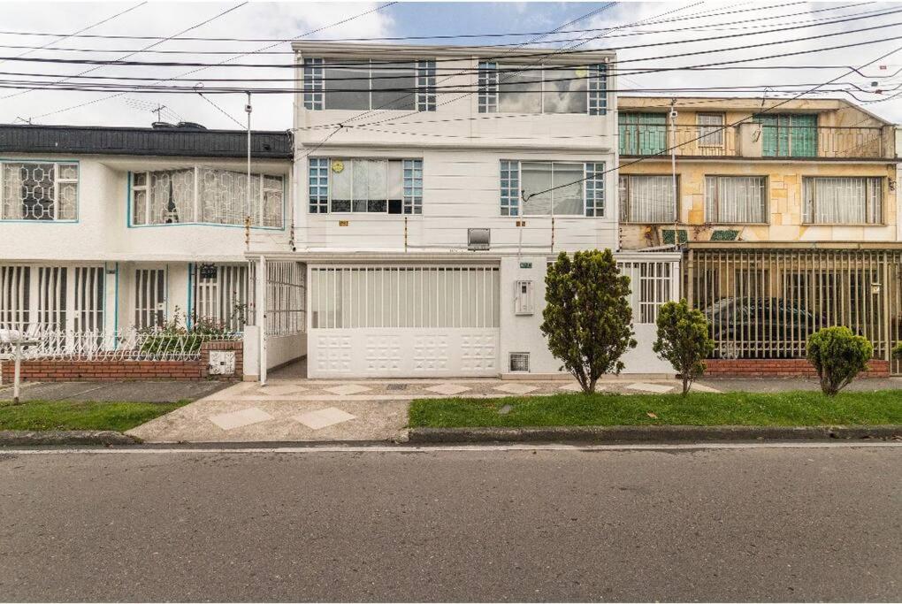 Apartamento completo cerca a embajada 3
