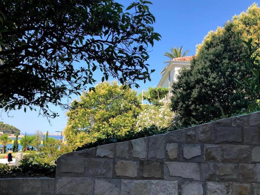 Beachfront Dubrovnik Villa