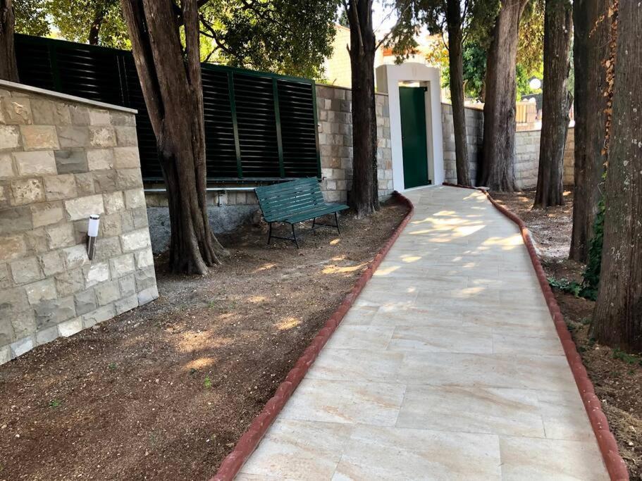 Beachfront Dubrovnik Villa