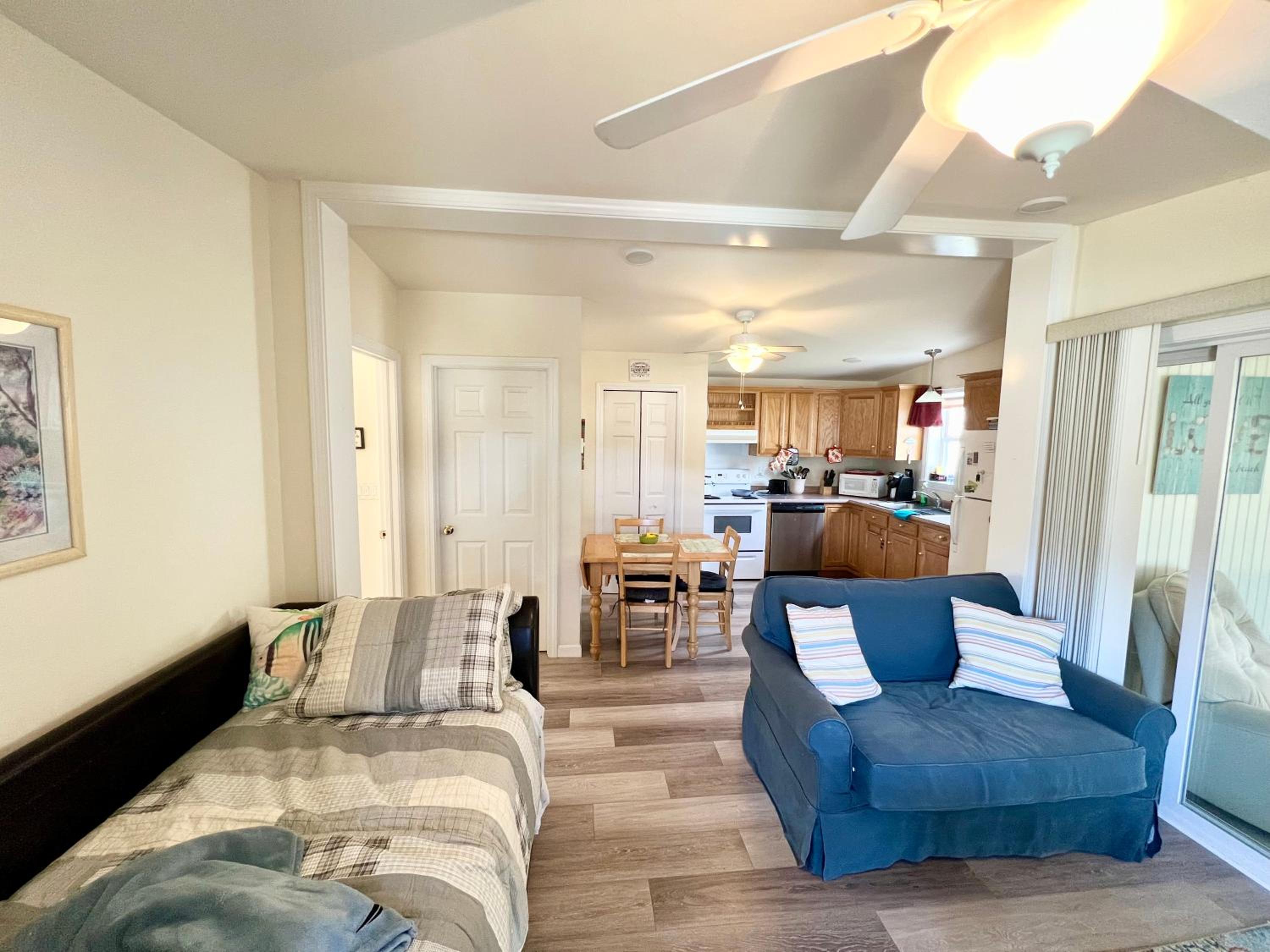 Cozy 2-Bedroom Cottage at Beach Dreams Resort! 1 Mile to the Beach and Downtown Areas view 5