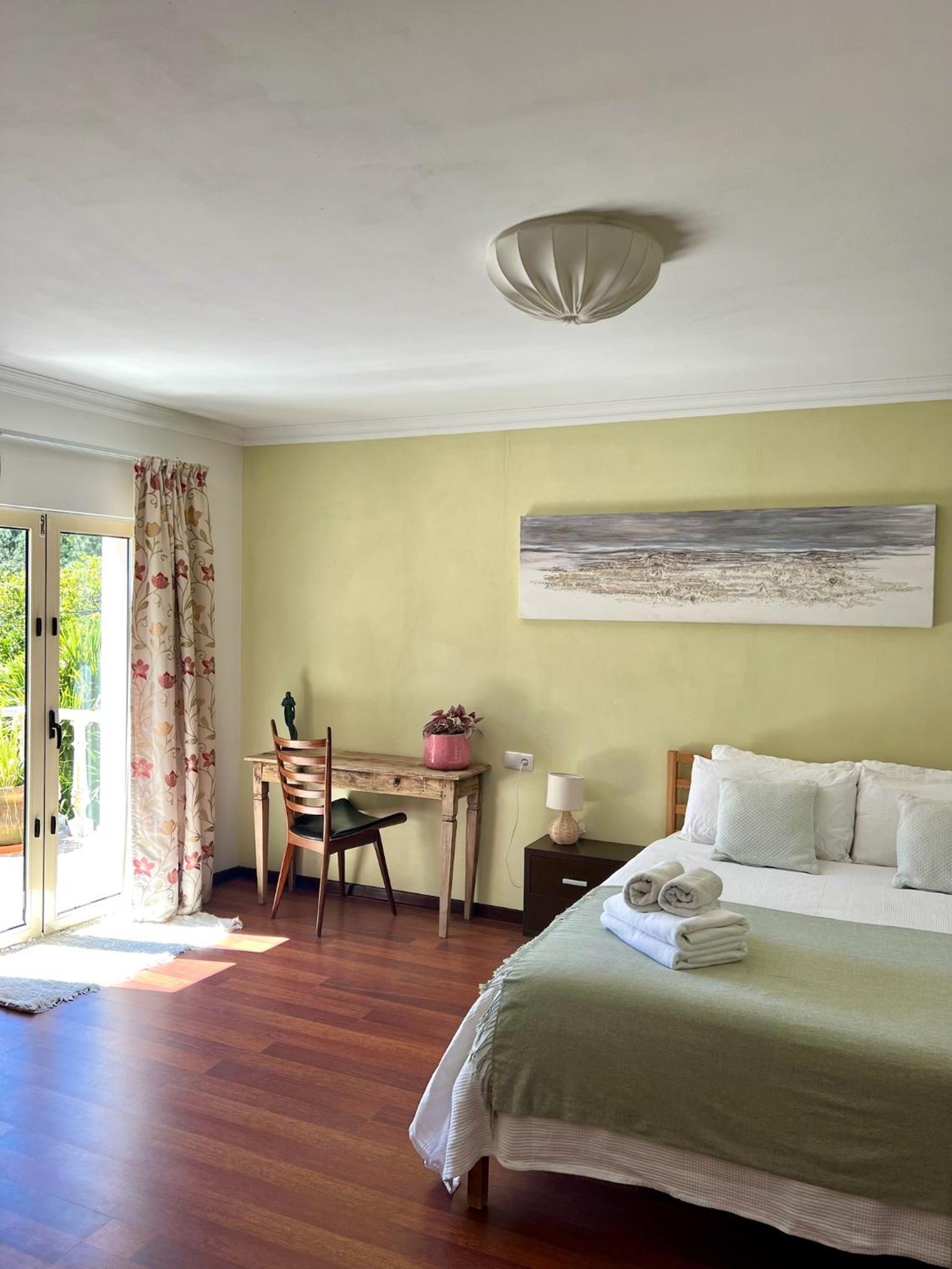 Wellbeing guesthouse Casa é Connosco view 4