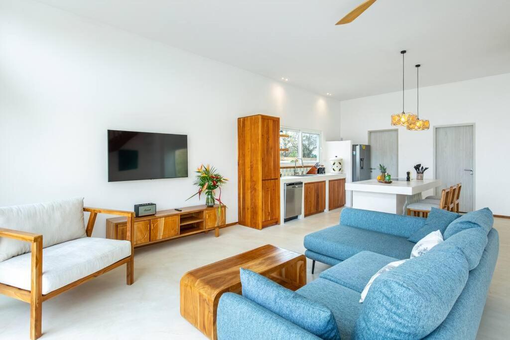 Stylish ocean view Villa Blume at Hermosa Hills