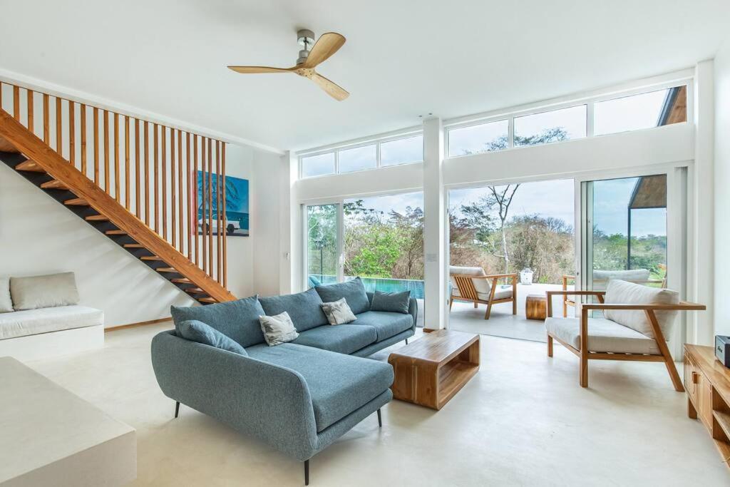 Stylish ocean view Villa Blume at Hermosa Hills