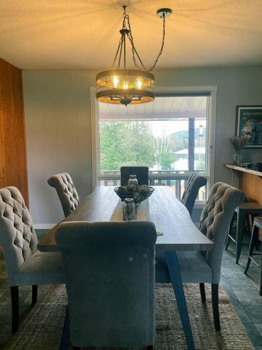 Exclusive Waterfront Cottage