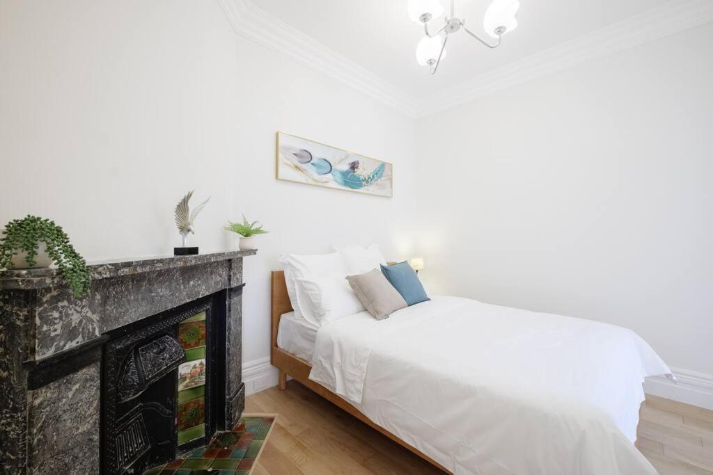 Cosy Federation Apartment Kirribilli 2 Bedroom #2
