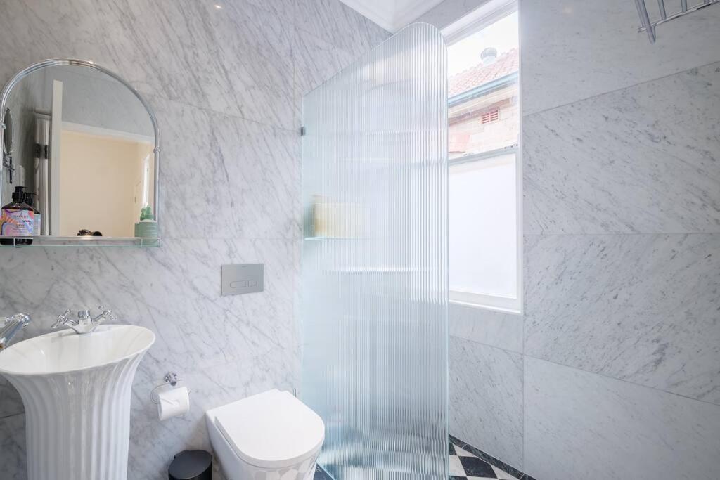 Cosy Federation Apartment Kirribilli 2 Bedroom #2