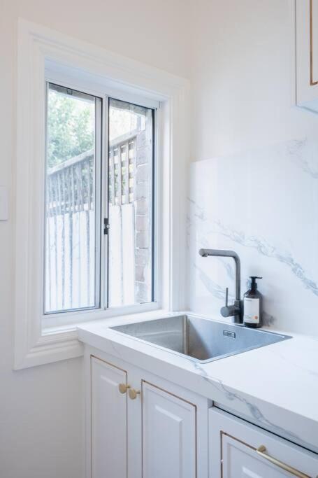 Cosy Federation Apartment Kirribilli 2 Bedroom #2