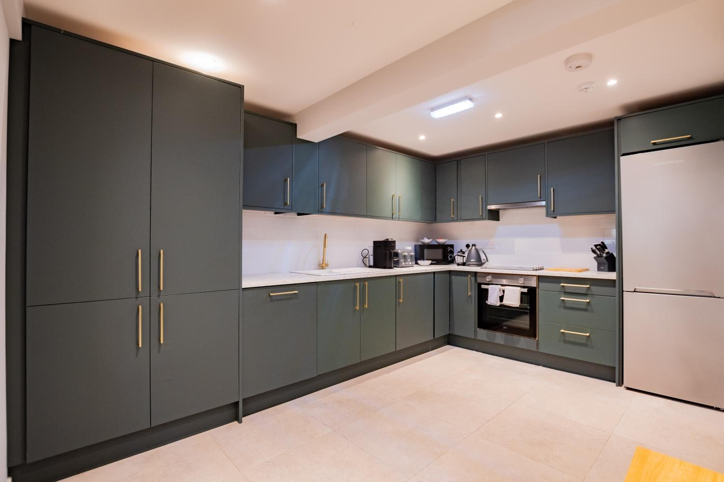 The Large Group House -Sleeps 21