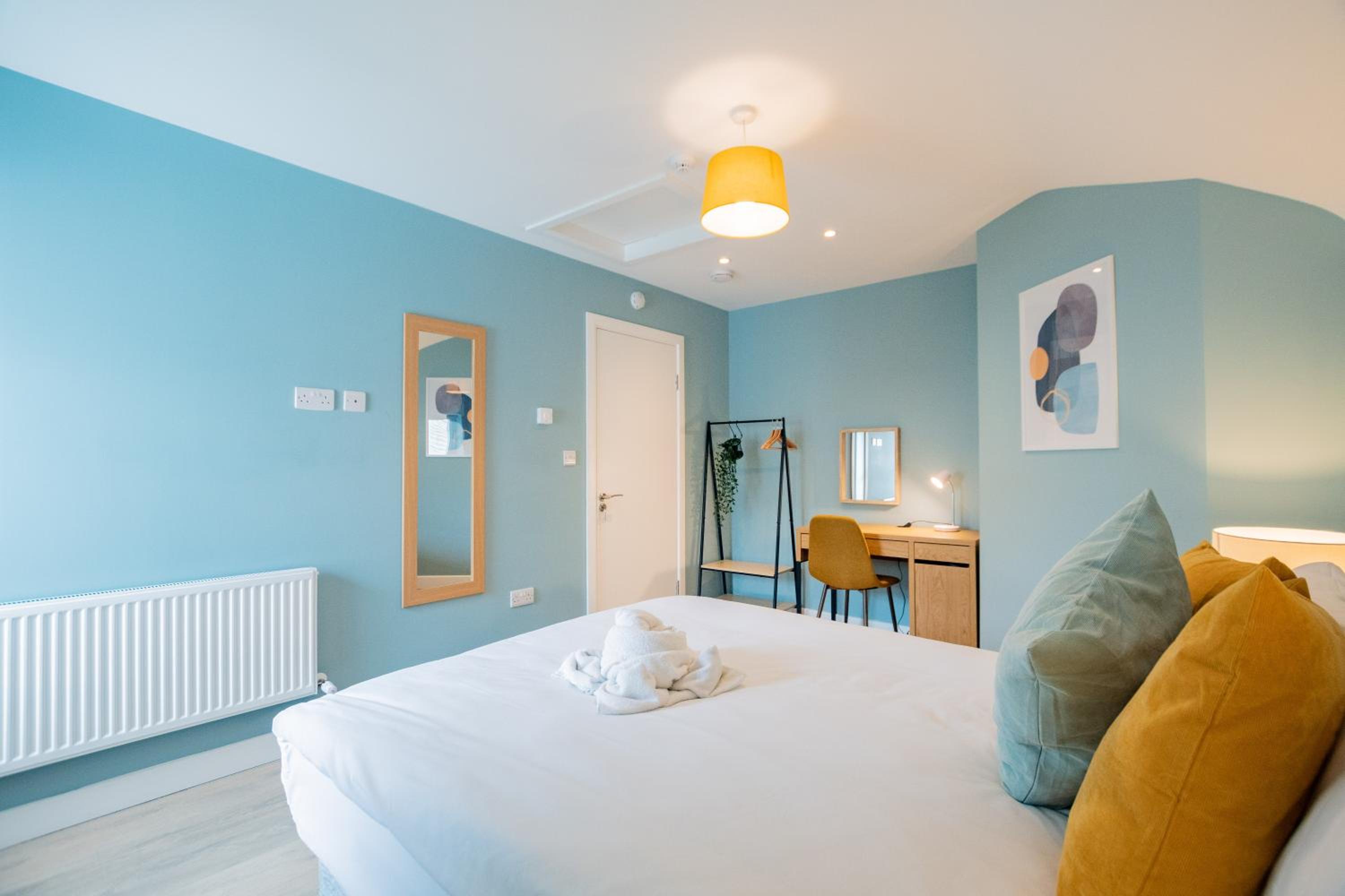 The Large Group House -Sleeps 21