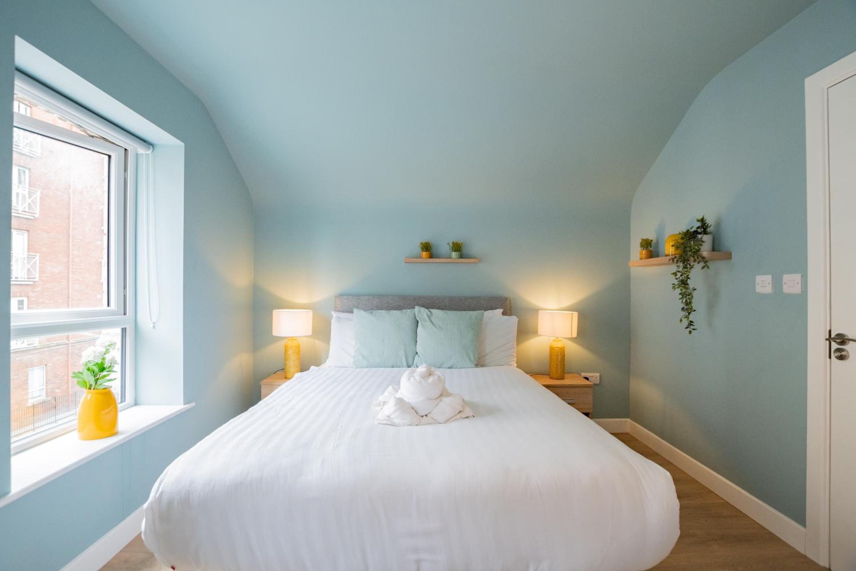 The Large Group House -Sleeps 21