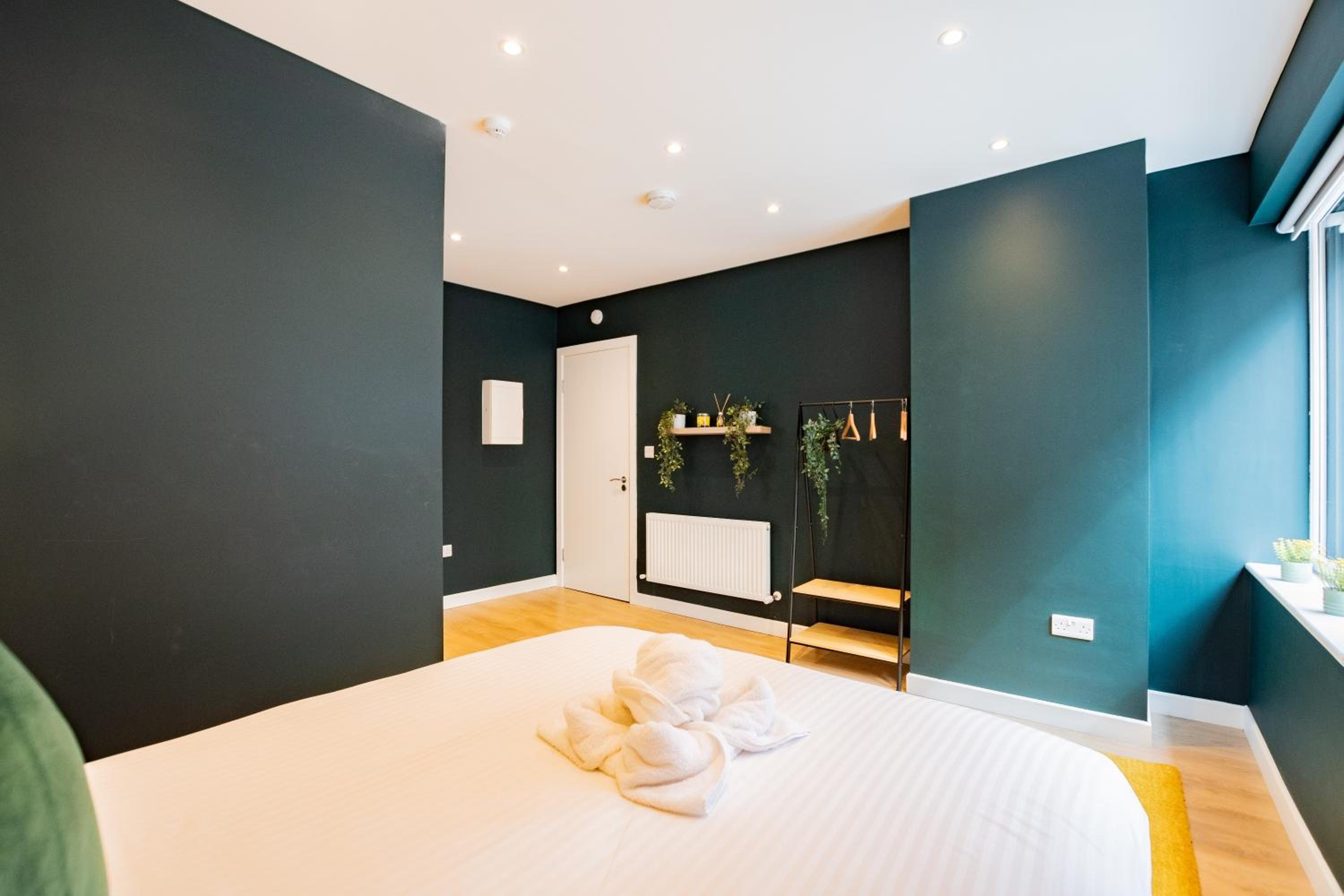 The Large Group House -Sleeps 21